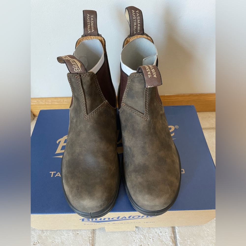 Women’s Blundstone Classic 550 Chelsea Boots - AU 7.5